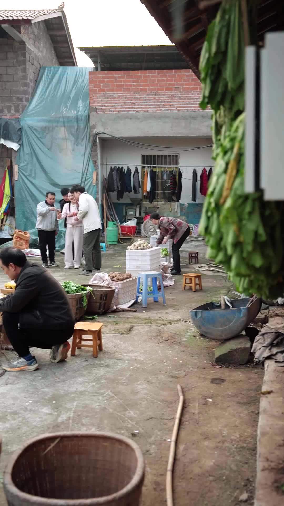 Episode 17 - امرأة الثلج والورد: القصة التي تغير القدر